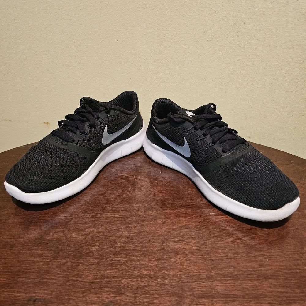 Nike Free run kids sneakers‎ boys size 4y - Picture 5 of 8